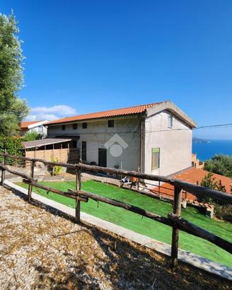 4 LOCALI A PISCIOTTA