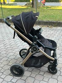 Passeggino Chicco con ovetto per auto.