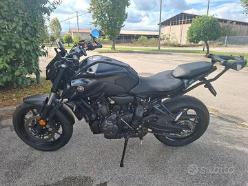 Yamaha mt 07 pure 2024 nero opaco 14000km