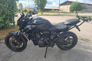 Yamaha mt 07 pure 2024 nero opaco 14000km