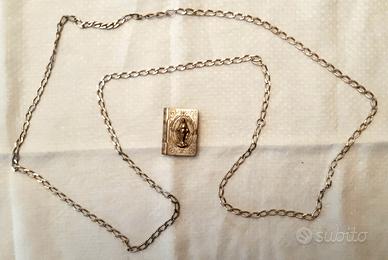 Catena argentata e porta rosario