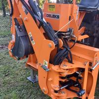 Retroscavatore DELEKS DRS-2000T come nuovo
