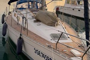 Sun Odyssey 37.2 in condivisione 3 cabine 2 bagni