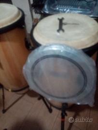 Due Congas e bonghetti con supporti