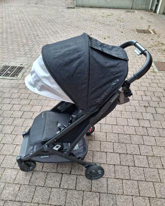 passeggino ultraleggero