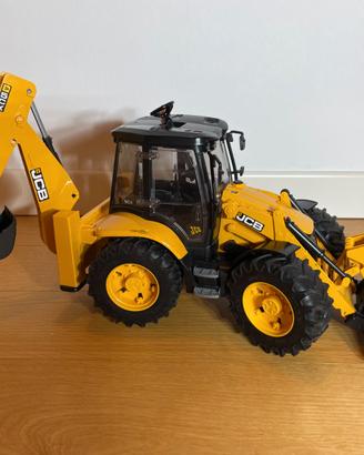 Bruder Caricatore-escavatore eco JCB 5CX  Art02454