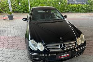 MERCEDES-BENZ CLK 220 CDI Elegance