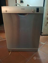 LAVASTOVIGLIE AD INCASSO BOSCH