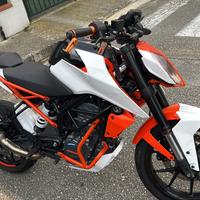 KTM DUKE 125