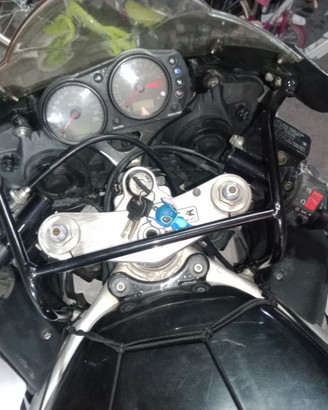 Kawasaki ningia 600dell 2000 anno