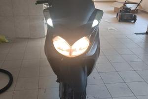 Yamaha majesty 400
