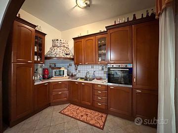 Cucina componibile in legno ad angolo: Berloni