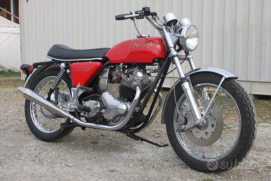 Norton 750 Commando Roadster 1972 