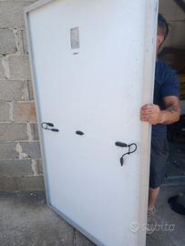 un pannello fotovoltaico 