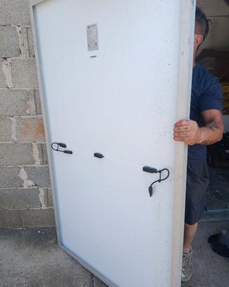 un pannello fotovoltaico 