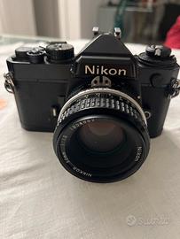 Nikon FE corpo macchina più obiettivo 50mm, f 1.8