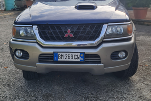 Pajero sport 2500 con gancio traino