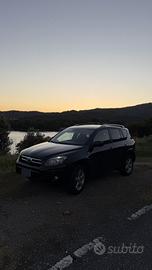 Toyota rav4 180 cv