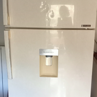 Frigo americano con erogatore acqua