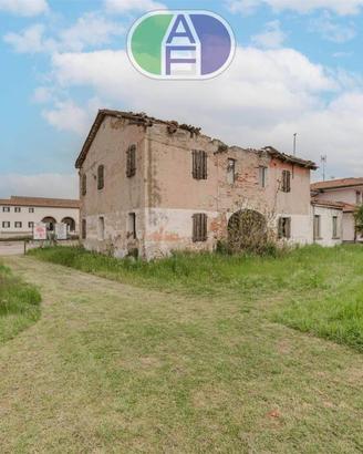 Rustico / Casale di 80 m² con 5 locali a Mira