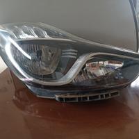 faro anteriore sinistro Hyundai ix20 2012