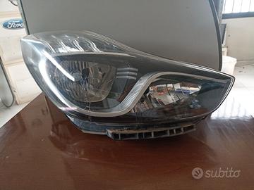 faro anteriore sinistro Hyundai ix20 2012