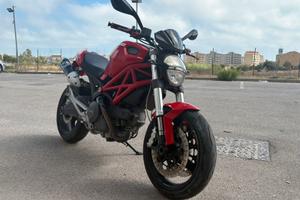 Ducati Monster 696+