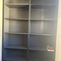 Libreria  due scaffali grigio scuro a 80 euro