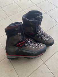 Scarponi La sportiva Nepal