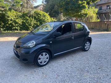 Toyota Aygo 1.0 12V VVT-i 5 porte Now