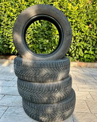 4 Gomme invernali KUMHO WinterCraft 225/60 R17 99H