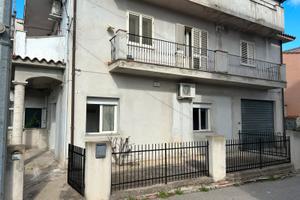 Appartamento piano terra con giardino privato