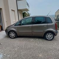 Lancia Musa 1.3 Multijet 90cv Platino Plus