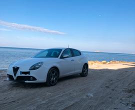 Alfa Romeo Giulietta 1.6 / 120 CV