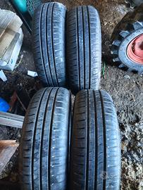 Gomme auto