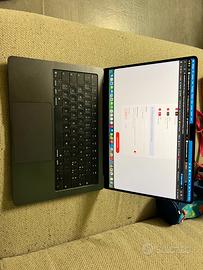 MacBook Pro 14"