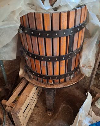 tornio per il vino