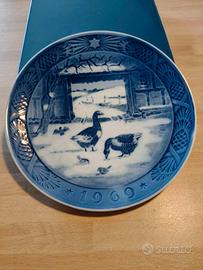 Piatto Royal Copenaghen 1969 originale
