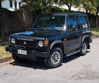 Mitsubishi pajero autocarro