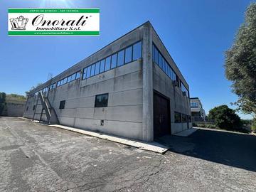 Immobile di 2100 m² con più di 5 locali a Guidonia