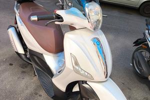 Piaggio Beverly 300 i.e.