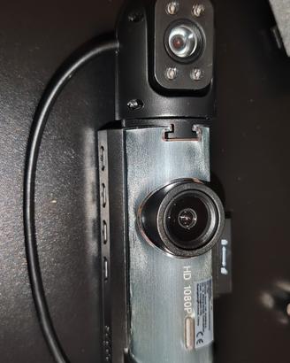 dashcam telecamera doppia con diplay LCD