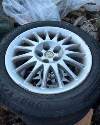 Cerchi in lega Alfa romeo da 16
