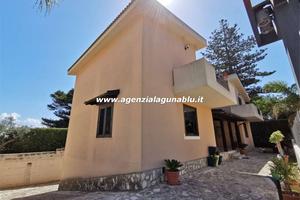 Villa singola in residence con giardino