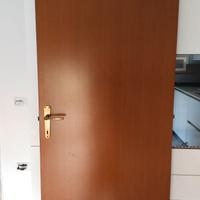 6 porte in laminato color legno