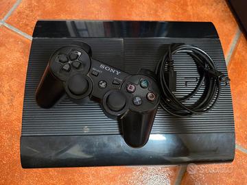 PlayStation 3 Super Slim e controller