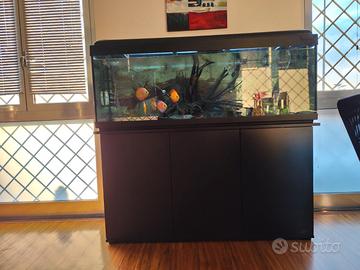 Acquario da 350 lt completo di filtri, luci,mobile