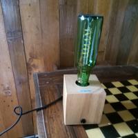 lampada da comodino birra