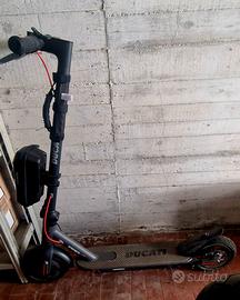 monopattino elettrico