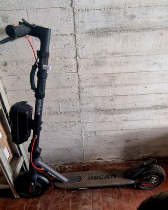 monopattino elettrico